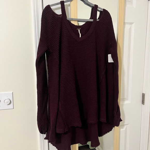 NWT Free People Tunic | Thermal High Low Tunic with Cold Shoulder and Raw Hem - Picture 4 of 9